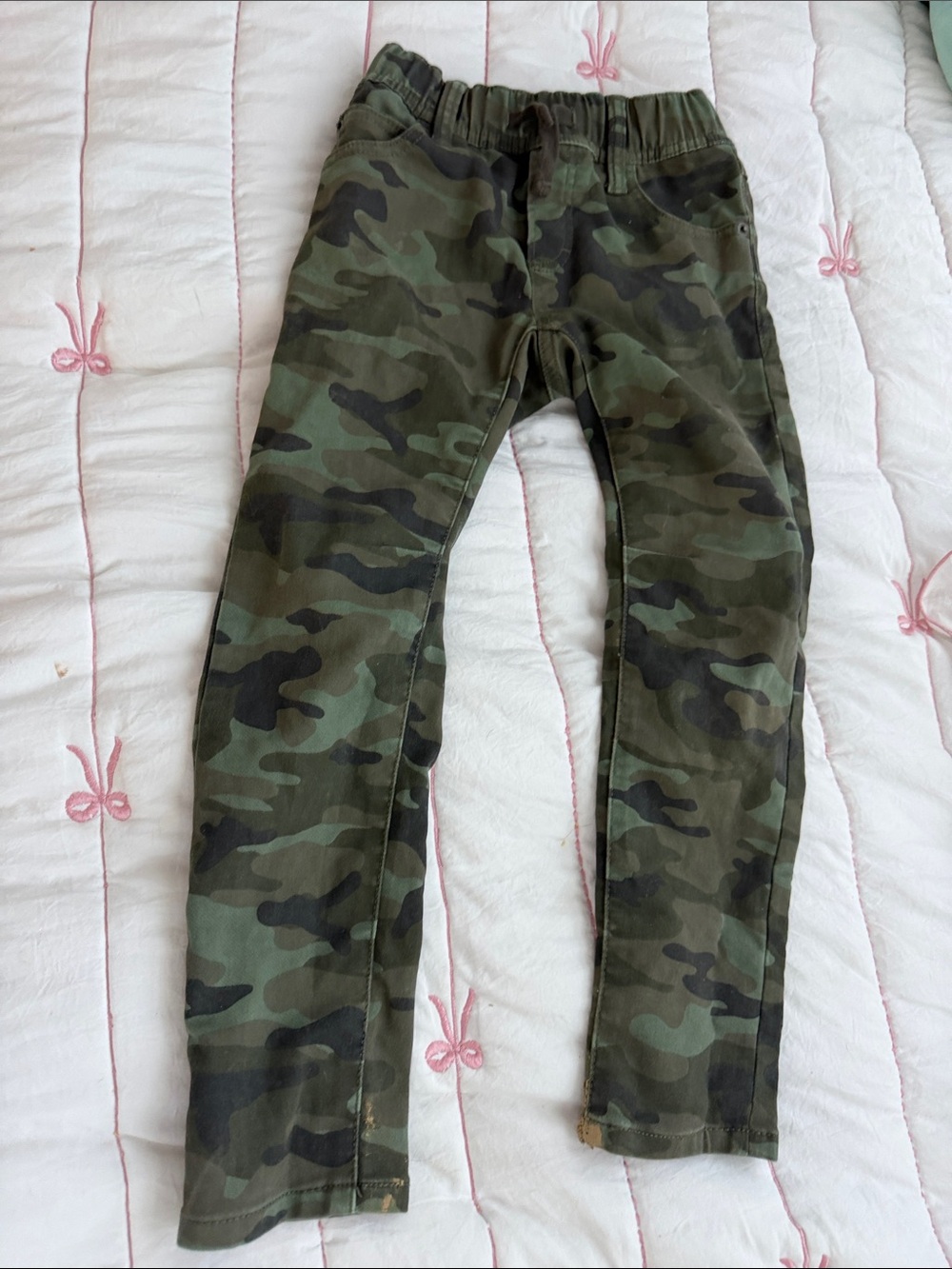 GAP Kids Camo Pull-On Jeans in Olive and Dark Green